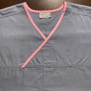 Gray and Pink Urban Scrubs scrub top Sz M